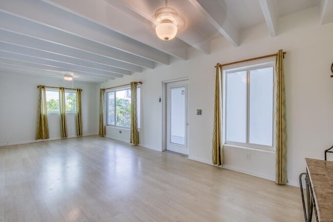 1520 Lake Ave, Unit 6B in Lake Worth Beach, FL - Foto de edificio - Building Photo