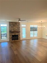 155 Weatherstone Dr in Woodstock, GA - Foto de edificio - Building Photo
