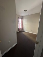 297 Hartwell St-Unit -1 in Fall River, MA - Building Photo - Building Photo