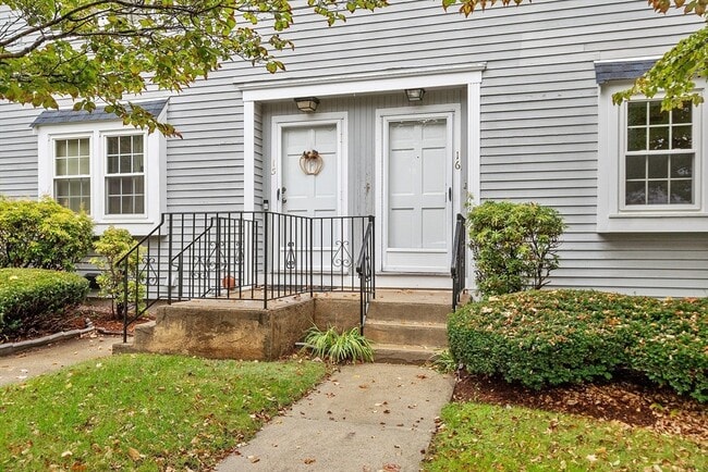 148 Flower Ln