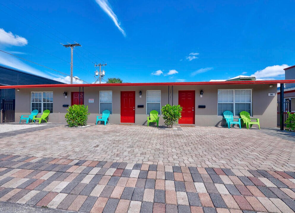 505 N J St-Unit -1 in Lake Worth Beach, FL - Building Photo