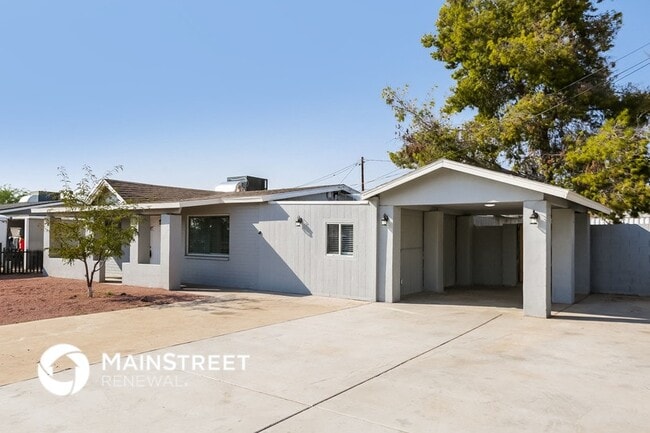 608 W Mission Ln in Phoenix, AZ - Foto de edificio - Building Photo