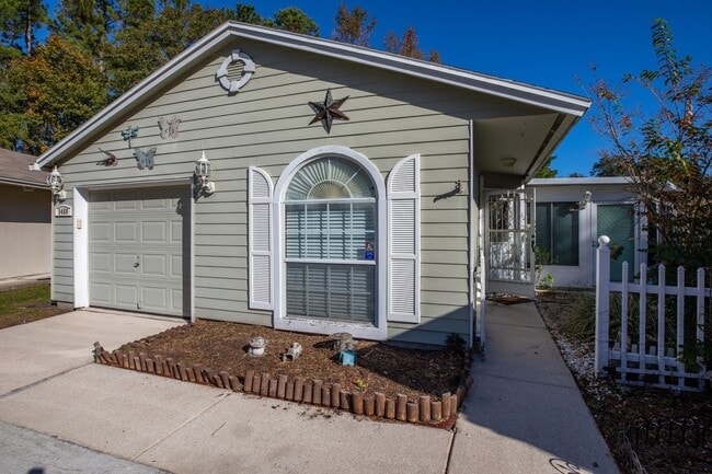 1456 Ellis Trace Dr W in Jacksonville, FL - Building Photo - Building Photo
