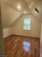 426 Willow Ave-Unit -2 in Roselle Park, NJ - Building Photo - Building Photo