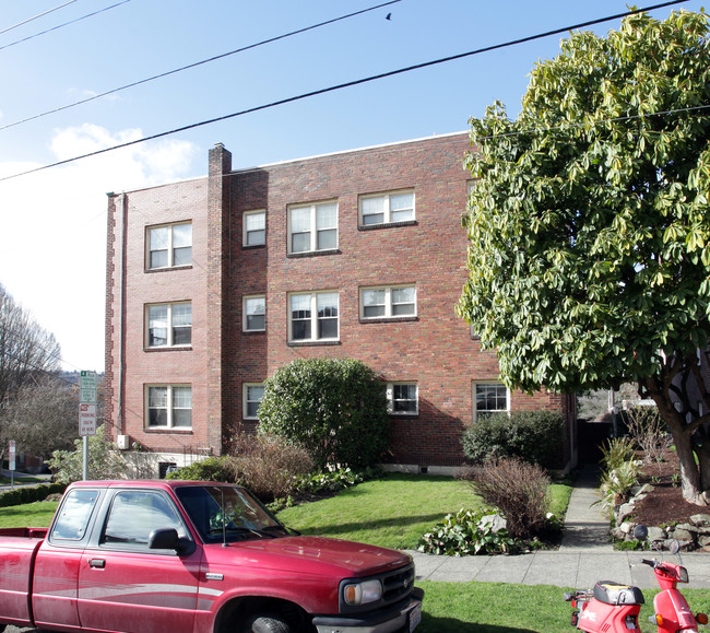 Hamlin House in Seattle, WA - Building Photo - Building Photo