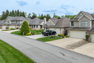 The Hunt Club Villas in Greensburg, PA - Foto de edificio - Building Photo