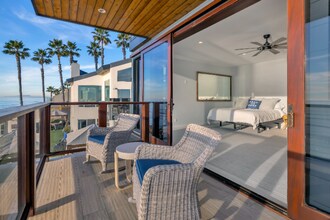 1686 Neptune Ave in Encinitas, CA - Building Photo - Building Photo