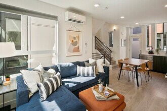 516 Broadway E in Seattle, WA - Building Photo - Building Photo