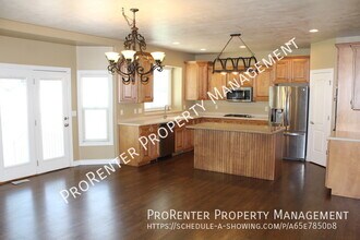 1757 E 1150 N in Layton, UT - Foto de edificio - Building Photo