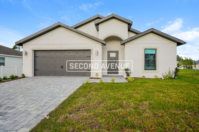 property at 2920 NE 5th Ave