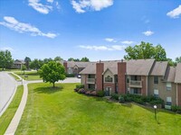 Highland Park Apartment Homes in Overland Park, KS - Building Photo - Building Photo