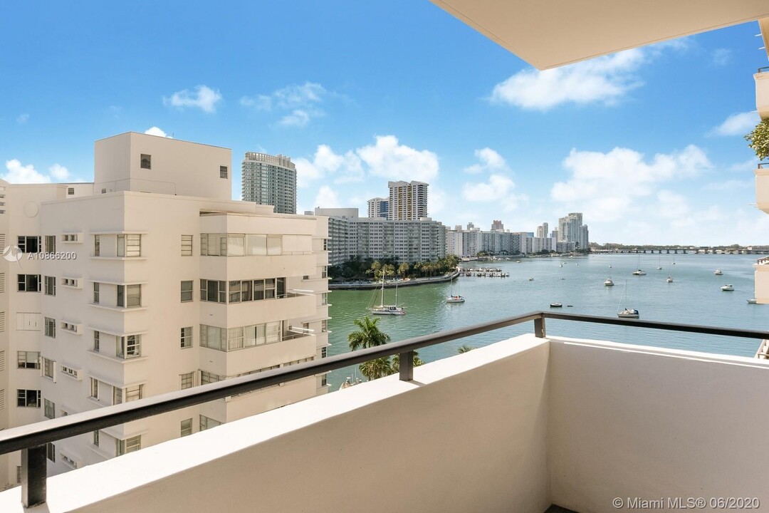 11 Island Ave, Unit 1709 in Miami Beach, FL - Building Photo