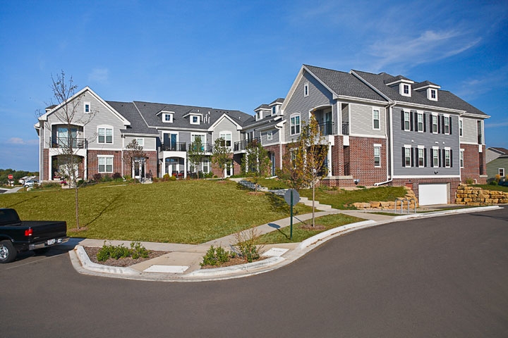 Glacier Valley Apartments in Madison, WI - Building Photo