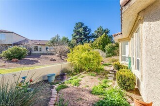 5429 Painted Mirage Rd in Las Vegas, NV - Building Photo - Building Photo