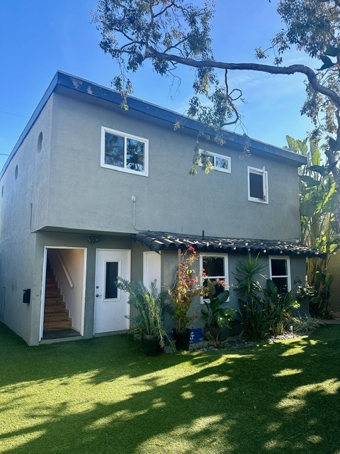 2012 Glencoe Ave in Venice, CA - Building Photo - Building Photo