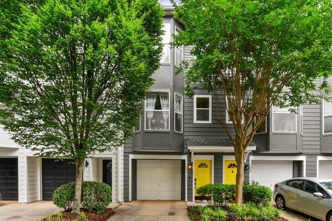 property at 951 Glenwood Ave SE