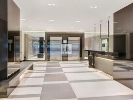 5 AVENUE in New York, NY - Building Photo