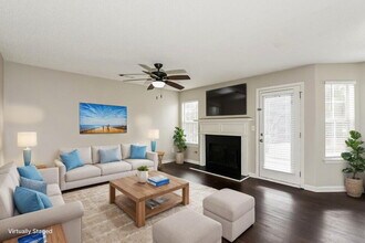 4705 Bald Eagle Way in Douglasville, GA - Foto de edificio - Building Photo