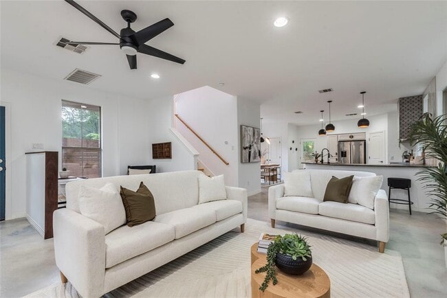 property at 1606 Morgan Ln