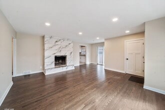 22W144 Marston Ave in Glen Ellyn, IL - Building Photo - Building Photo