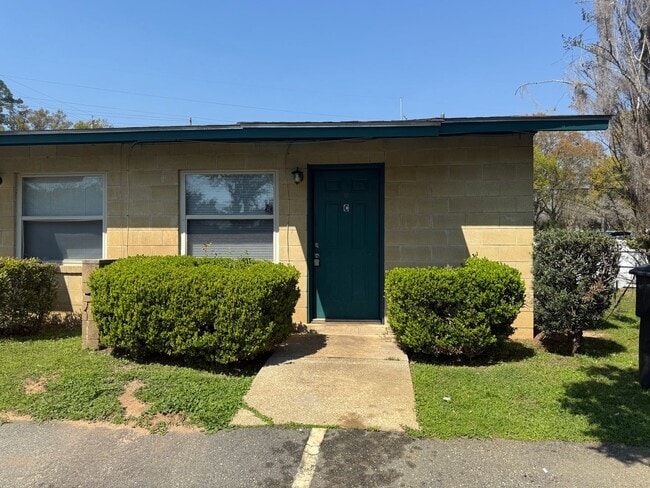 property at 1415 McCauley Rd