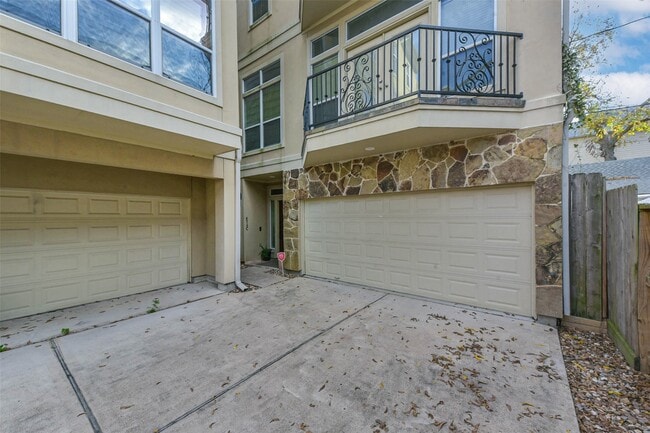 4515 Lillian St in Houston, TX - Building Photo - Building Photo