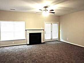 108 Cannonsmill Ln in Summerville, SC - Building Photo - Building Photo