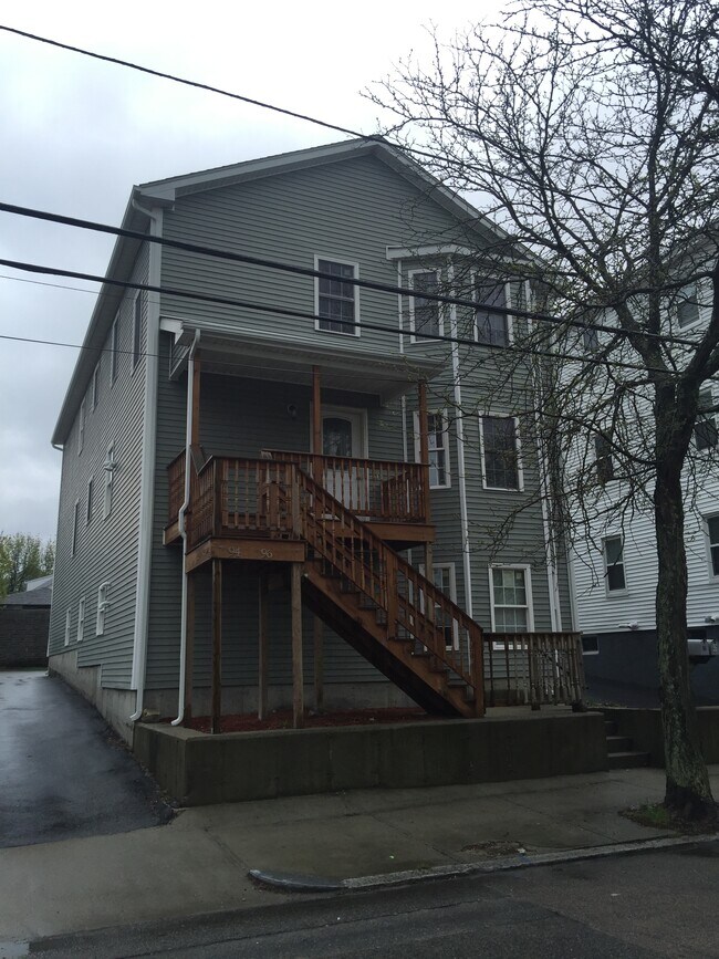 94 Tell St Rentals in Providence, RI