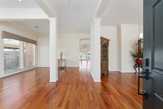 3219 Braesview Dr in Pearland, TX - Building Photo - Building Photo