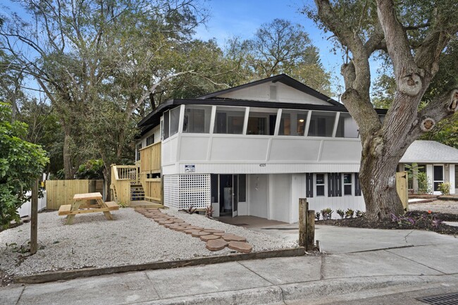 property at 4705 Hollingsworth Ave