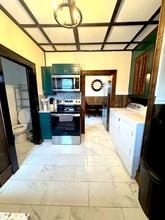 1209 Windsor Ave in Bristol, TN - Building Photo - Building Photo