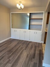 2260 N Summit Ave, Unit 108 in Milwaukee, WI - Foto de edificio - Building Photo