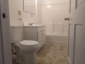 802 Cottage St in Ashland, OH - Building Photo - Building Photo