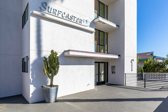 Welcome to Surfcaster Apartments in San Diego, CA - Foto de edificio - Building Photo