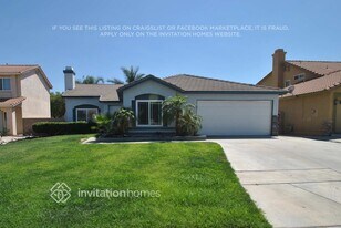 2593 W Fairview Dr in Rialto, CA - Building Photo