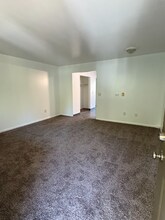 685 Michigan Ave in Battle Creek, MI - Building Photo - Building Photo