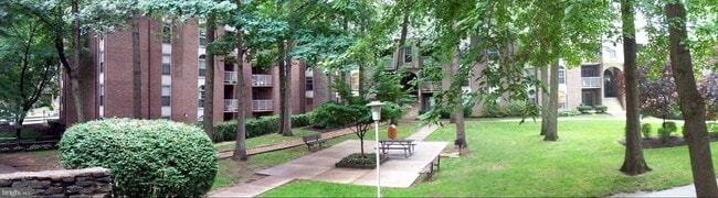 property at 3334 Woodburn Village Dr