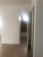 225 Belmont Ave in Long Beach, CA - Building Photo - Building Photo
