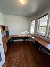 9910 163rd Ave NE in Redmond, WA - Building Photo - Building Photo