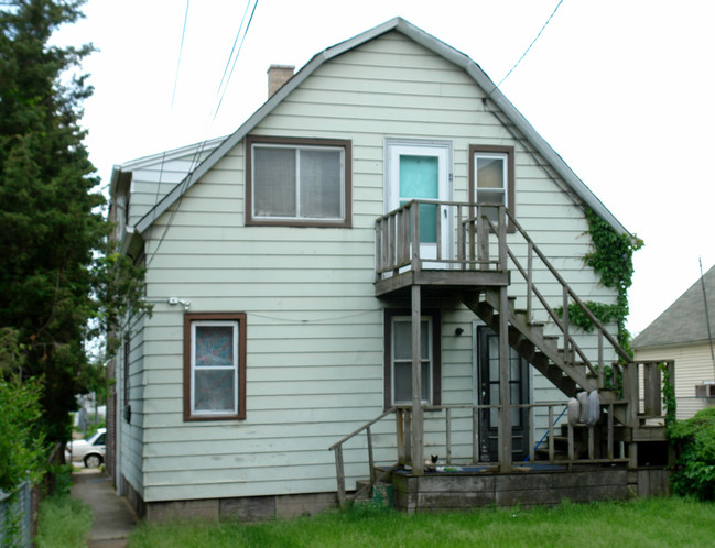 3906 Butternut St in East Chicago, IN - Building Photo - Building Photo