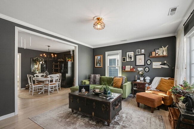 18229 W Big Oaks Rd in Grayslake, IL - Building Photo - Building Photo