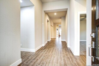 1038 Cadogan Squire in San Antonio, TX - Building Photo - Building Photo
