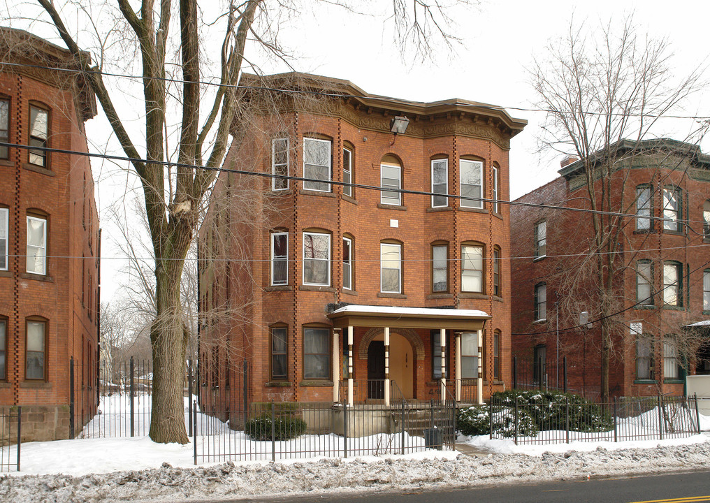 418-420 Garden St in Hartford, CT - Building Photo