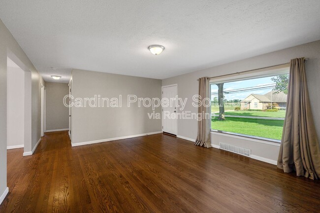 9511 McCauly Rd in West Chester Township, OH - Building Photo - Building Photo