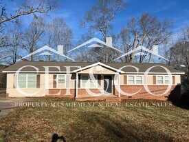 127 Rosewood Cir in Duncan, SC - Building Photo