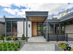 11 Salem Ln in Sunfish Lake, MN - Building Photo - Building Photo