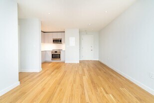 123 Highland Ave, Unit 36 in Somerville, MA - Building Photo
