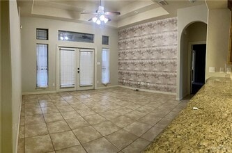 19 Violet Ave in McAllen, TX - Building Photo - Building Photo