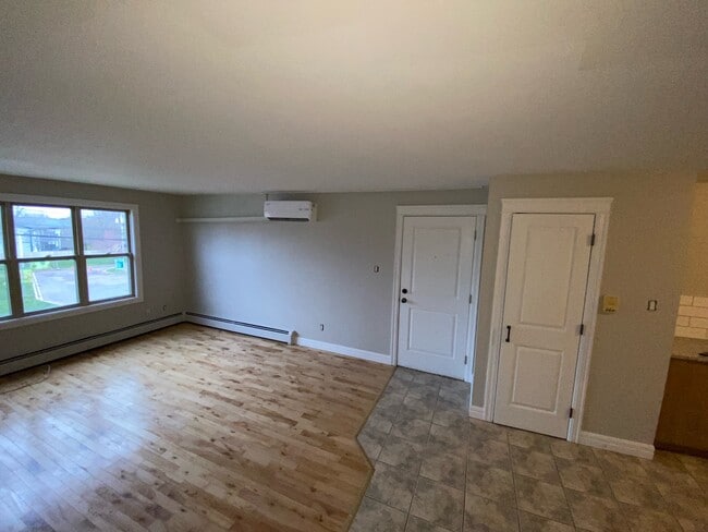 22 Ruelle MacAleese Ln in Moncton, NB - Building Photo - Building Photo