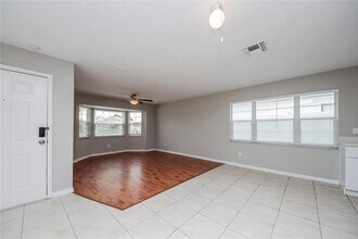 4837 Jamaica Ln in Kissimmee, FL - Building Photo - Building Photo